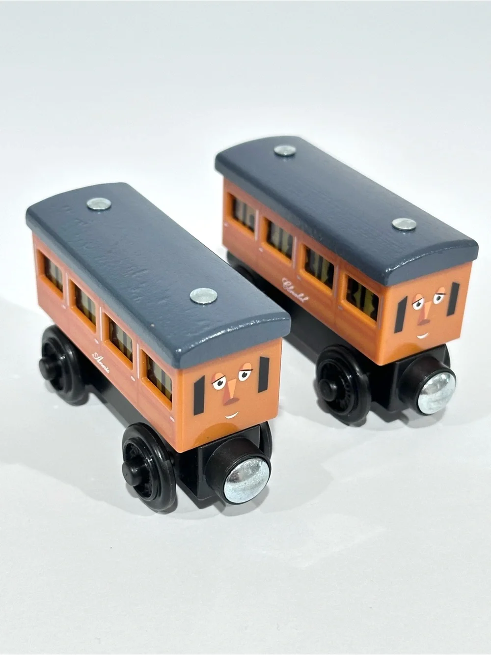 Thomas & Friends Light Up Reveal Annie & Clarabel Wooden Railway
